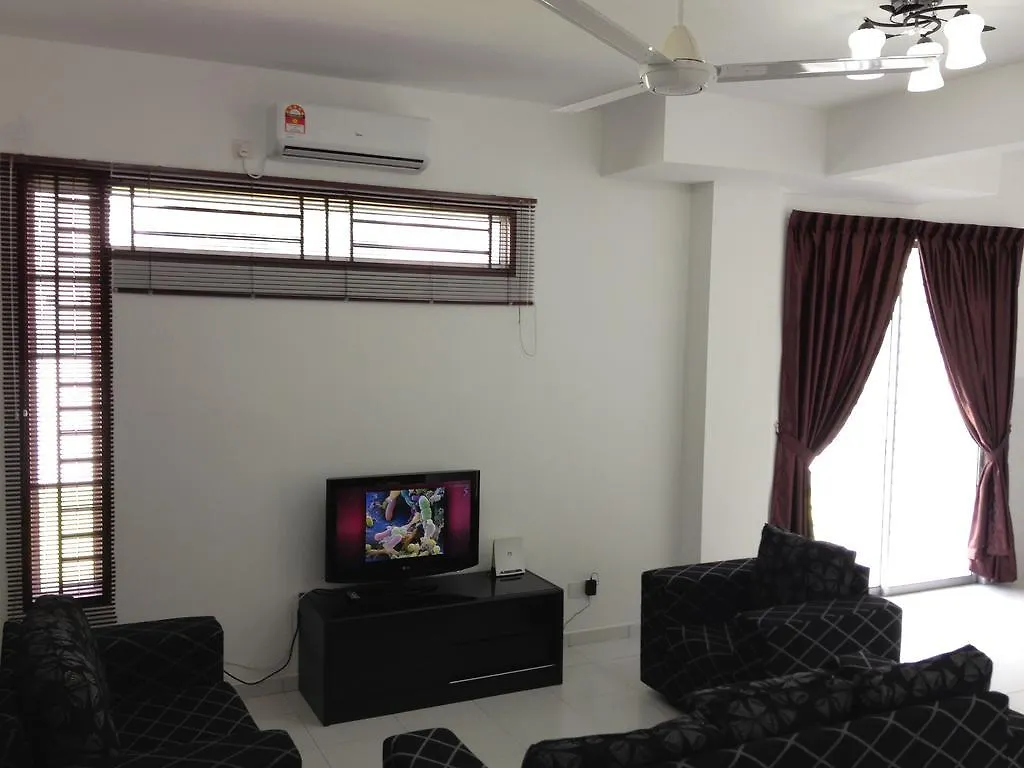 Comfort Holiday Home @ Bukit Indah Johor Bahru