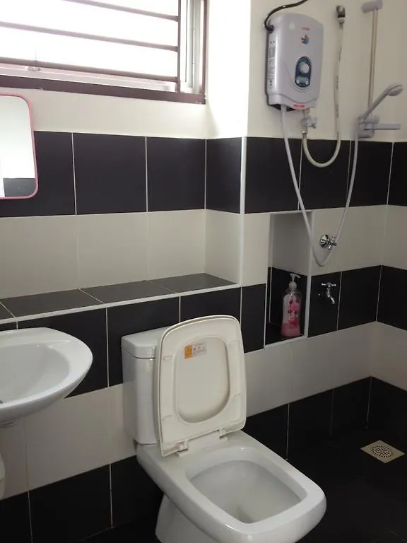 Comfort Holiday Home @ Bukit Indah Johor Bahru